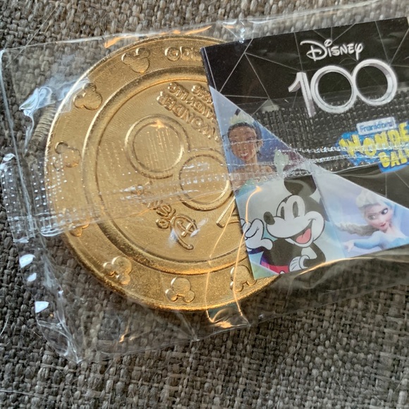 Disney Wonder Ball 100 Milan coin - Picture 3 of 4